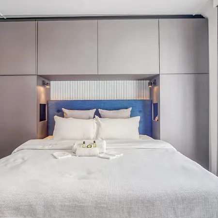 Luxe Near Pere Lachaise Cemetery Apartment Paris