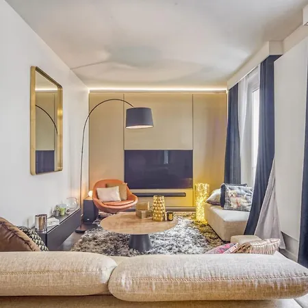 Luxe Near Pere Lachaise Cemetery